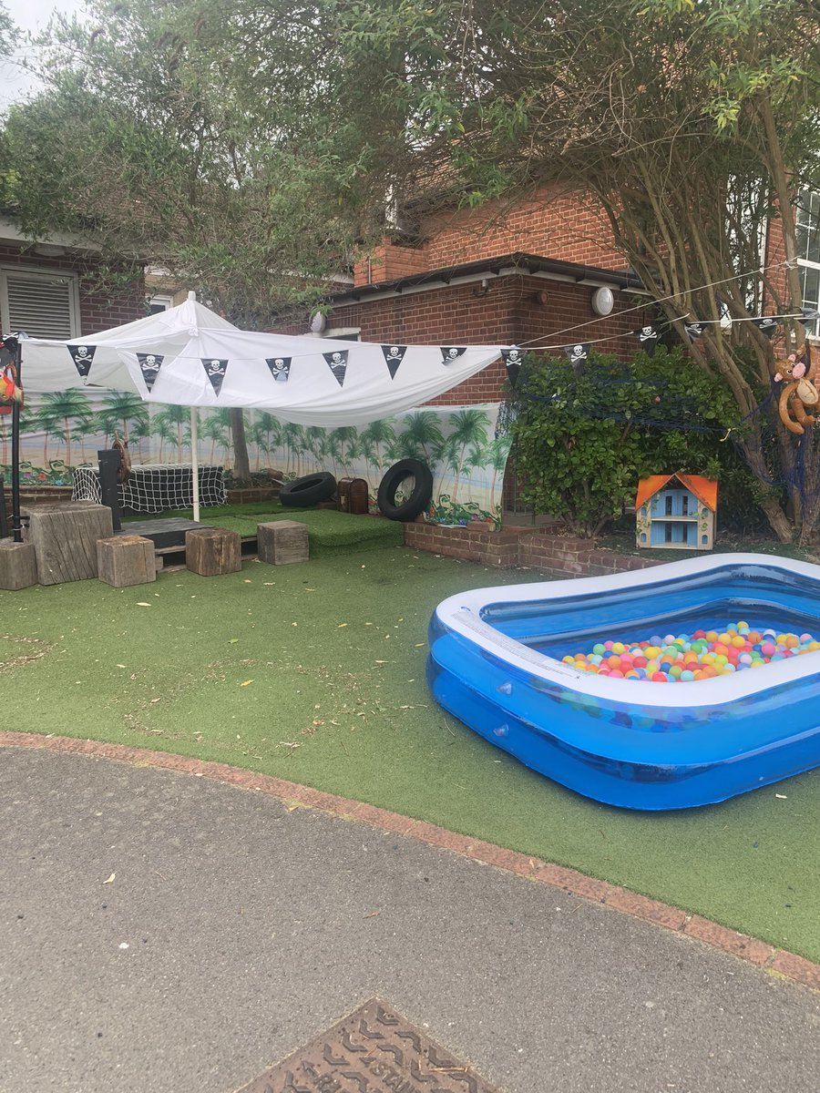 The ship is waiting to sail for those pesky pirates in Jeffers and Donaldson….
#oohhharrrr #shivermetimbers 
#landahoy