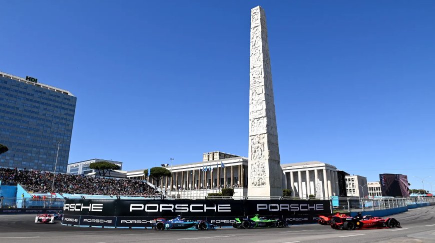 FormulaE_HV's tweet photo. With few more races to go, the standings are about to get electrified as we get ready for Rome E-Prix! Don’t miss the action and stay tuned for the launching of Formula E: High Voltage, coming soon to your computer screens ⚡
#REVV #FormulaE #FEHV #GrandPrix #Racing https://t.co/cQnF9v6jd2