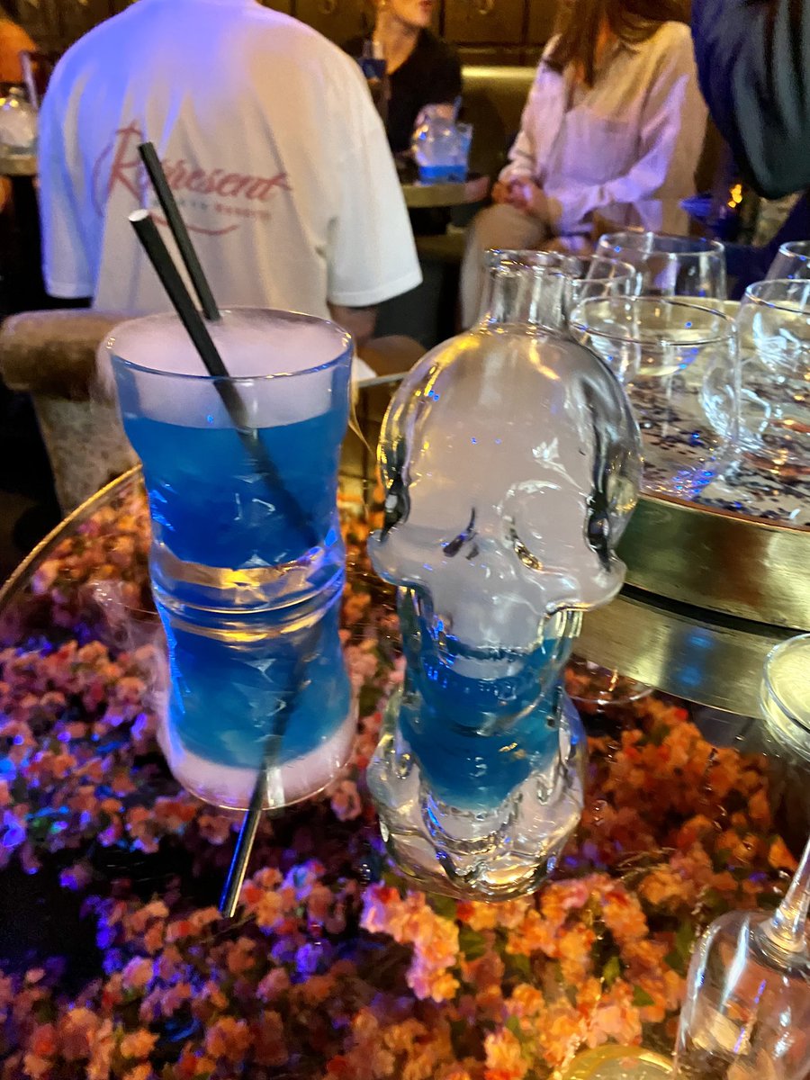 hamiltonsj1's tweet photo. Super evening of networking, cocktails and sampling the Christmas 🎅 menu delights @TattuRestaurant #EDINBURGH with @eicc @HarveyNichols @DoubleTreeEdin https://t.co/moo9bZ27XT