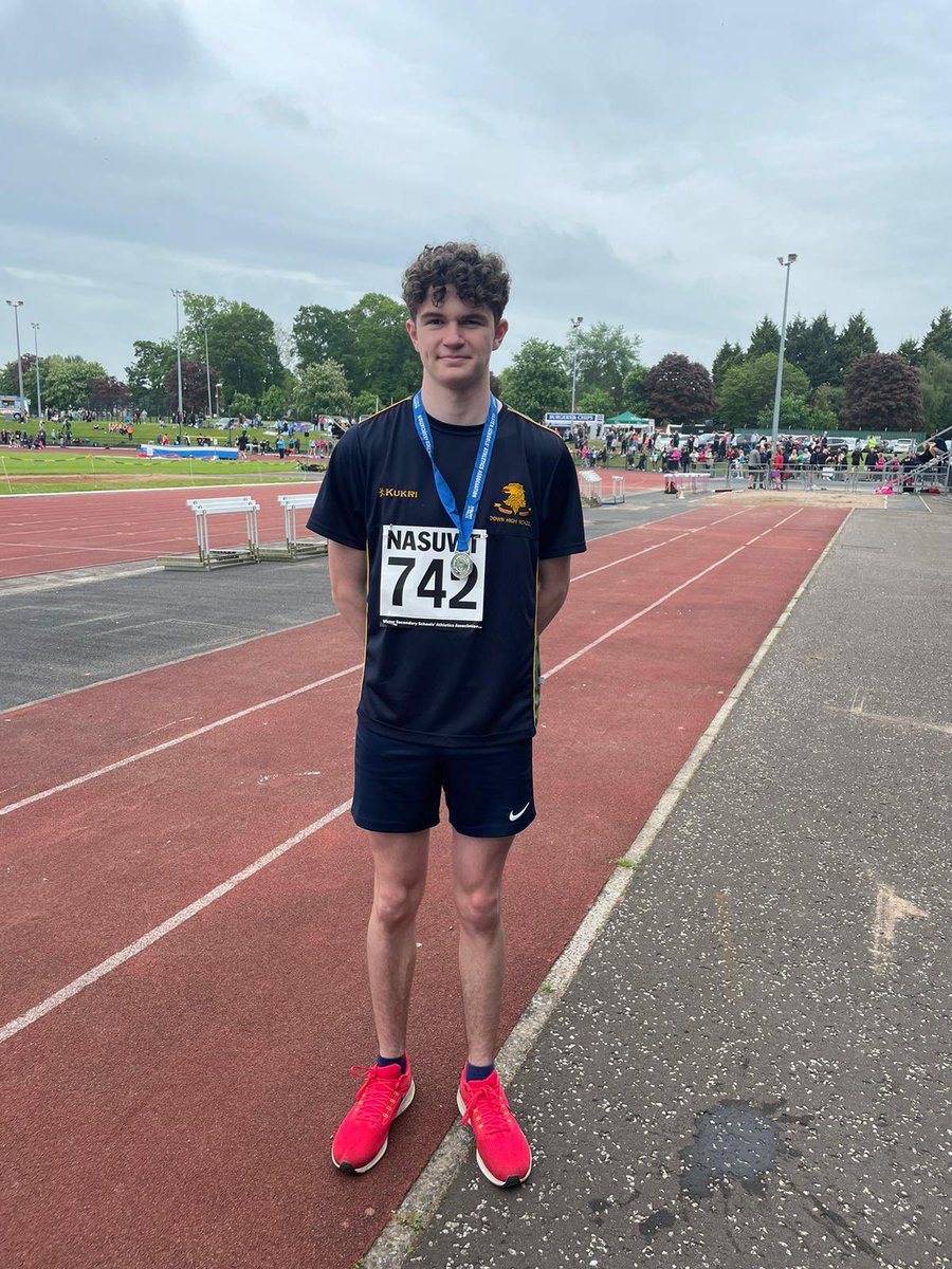 DownHighSport's tweet photo. 👏 Congratulations and well wishes to Oliver Robinson who has been selected to run for the Irish Schools’ team against England, Scotland &amp; Wales at the School International Athletic Board championships (SIABS) in Scotland this weekend. He is competing in the 400m and 4x400m ☘️ 🏃🏻‍♂️ https://t.co/bFjF0HUcmr