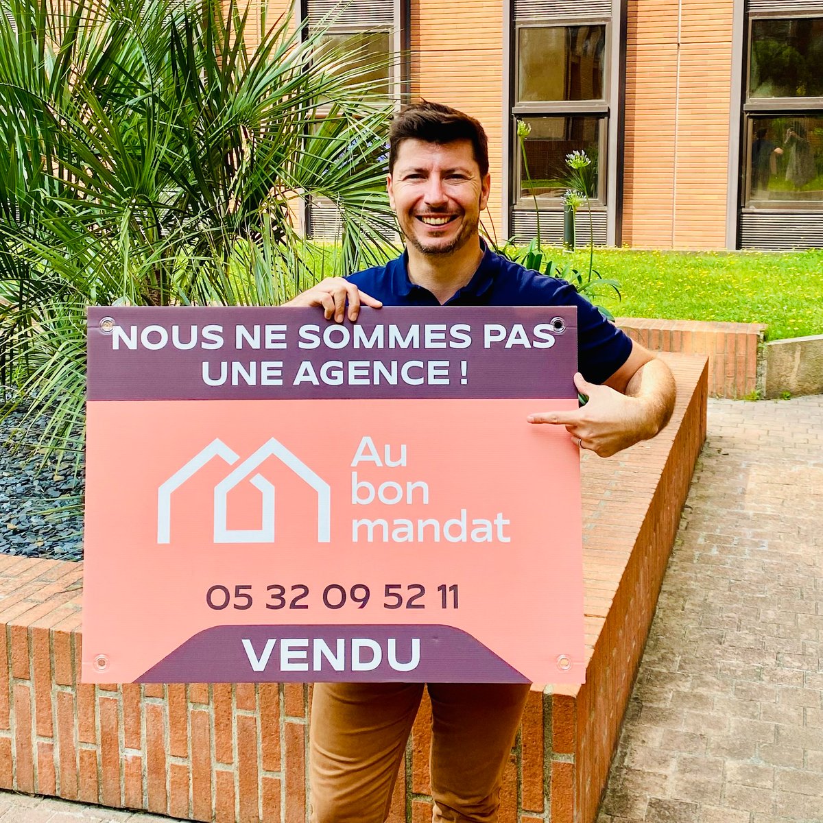 🚀 Remy Villeseche, 36 ans, <a href="/TBSAlumni/">TBS Alumni</a> 2021 de notre parcours Manager de centre de profit, a créé Au Bon Mandat !

🏡 Un outil innovant pour comparer et sélectionner l'agence immobilière qui vendra votre bien au meilleur prix, vente garantie ou indemnisation à la clé !