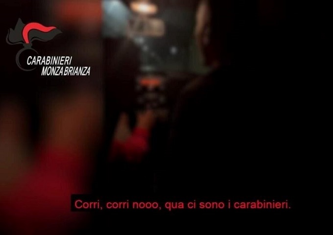 motorionline's tweet photo. Minorenni al volante e caccia a like e followers, #Capitanio: "Dipendenza pericolosa dai #social, serve daspo digitale" https://t.co/F5YlzJ8iJ3 #motorionline #news #Giussano #daspodigitale https://t.co/WGYSjLreGK