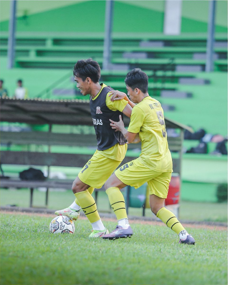 Pushing Through💪

#Deltras #IdentitaseDarjo #Liga2 #TheLobster