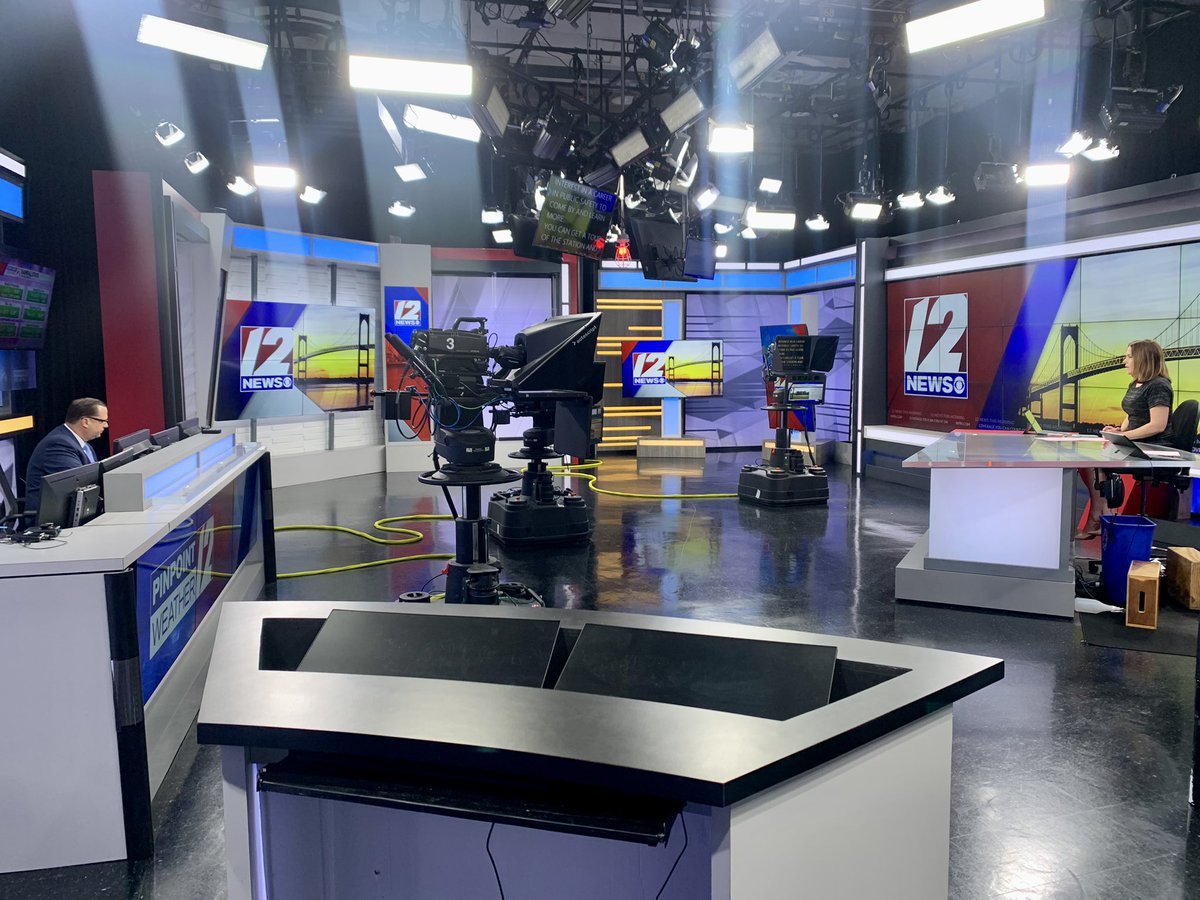 tpatricklittle's tweet image. 5:00am - Good Morning! #Wednesday #amnewsers #earlyshift #WPRI @wpri12