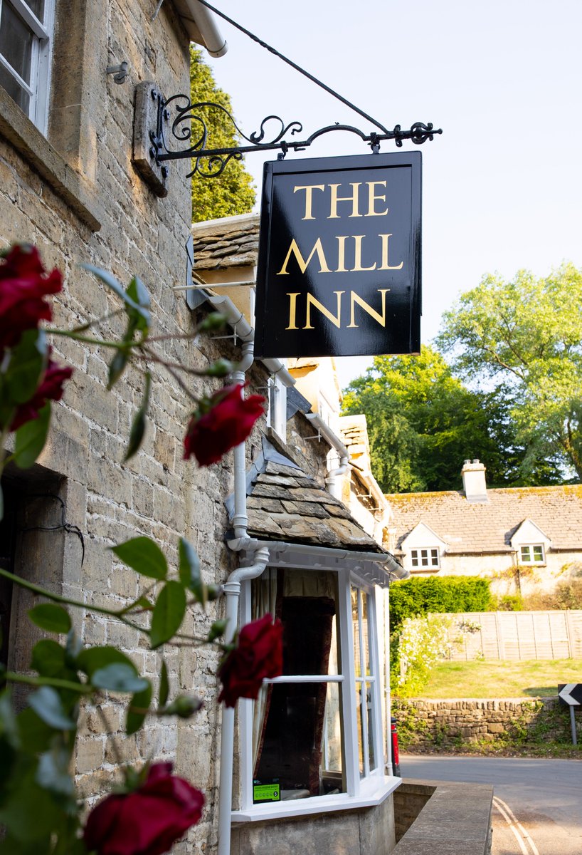 We think we have one of the best beer gardens in the Cotswolds! A little bit of everything: sunshine &amp; shade, some of the best beer &amp; food, &amp; a lovely welcome. Why not come &amp; see for yourself!

#dogfriendly #beergarden #qualitybeer #summer #shineshine #shade #destination #pub