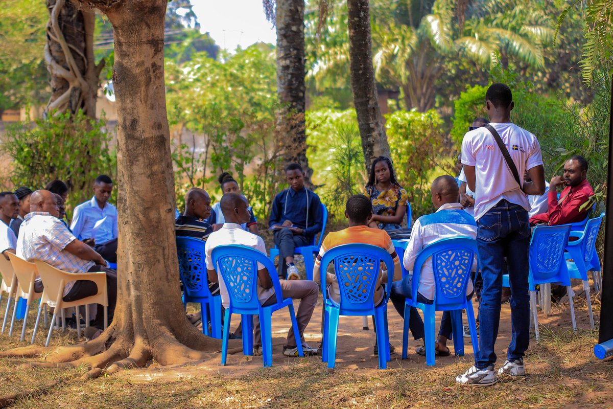 Wanny199's tweet photo. #MasculinitéPositive
Nos #coutumes facilitent-ils l'accès des filles et femmes aux services de #contraception ?@Asrjrdcongo Pour le Chef du quartier Kanshi àMbujimayi : mukaji mbuji wa diminu (chèvre de la semence), une machine à reproduction qui doit travailler pr atteindre l bu https://t.co/SMy1aKz7uY