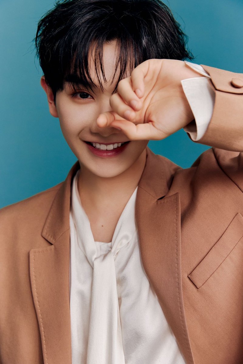 WeTVOfficial's tweet photo. Always like your bright smile❤️ @naninenai99 #Nine

Check more of his work on WeTV👉👉https://t.co/zIja6twted

#นายท่านกรชิต #GaoQingchen #高卿尘 #PlayFridge #拜托了冰箱轰趴季 #CHUANG2021 #创造营2021 #WeTV #WeTVAlwaysMore https://t.co/MZsLUupEhQ