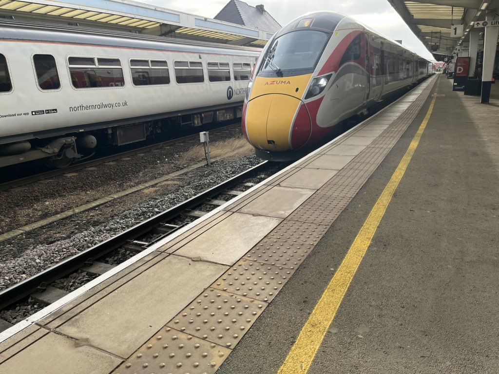 ewansteele_'s tweet photo. Great trip on @LNER this morning. Direct from Middlesbrough to London, beautiful scenery and 12 minutes early. What is not to love! https://t.co/xaxwRHFIzT