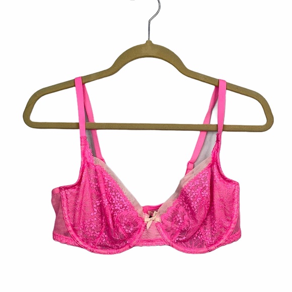babs2sexy's tweet photo. So good I had to share! Check out all the items I'm loving on @Poshmarkapp from @elenochka2012 #poshmark #fashion #style #shopmycloset #oldnavy #victoriassecret #paolo: https://t.co/aDuBS9KLvJ https://t.co/EIcb70xOVn