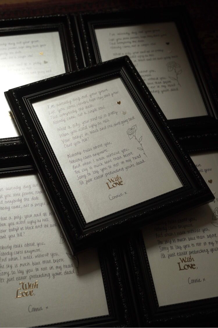 ConnieTalbot's tweet photo. I’m going to be doing another framed lyric sheet giveaway if you PRE-SAVE GROWING PAINS! Just show me your pre-save and #growingpains were going to be picking 5 names again. 🎉 I loved doing this last time, why not make it a series?🫶🏻(pre-save in my bio)💃 https://t.co/YhIn597iqk