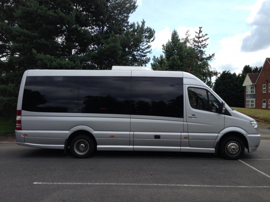 ChrisPr86800331's tweet image. Do You Need a Fast and Safe 16 Seater Minibus Hire?
If you are planning a trip with your family, a 16 seater Minibus Hire is the best idea. When you need to travel in a group it becomes difficult to book a taxi

bit.ly/3NRNJeO
#minibus #minibusservice