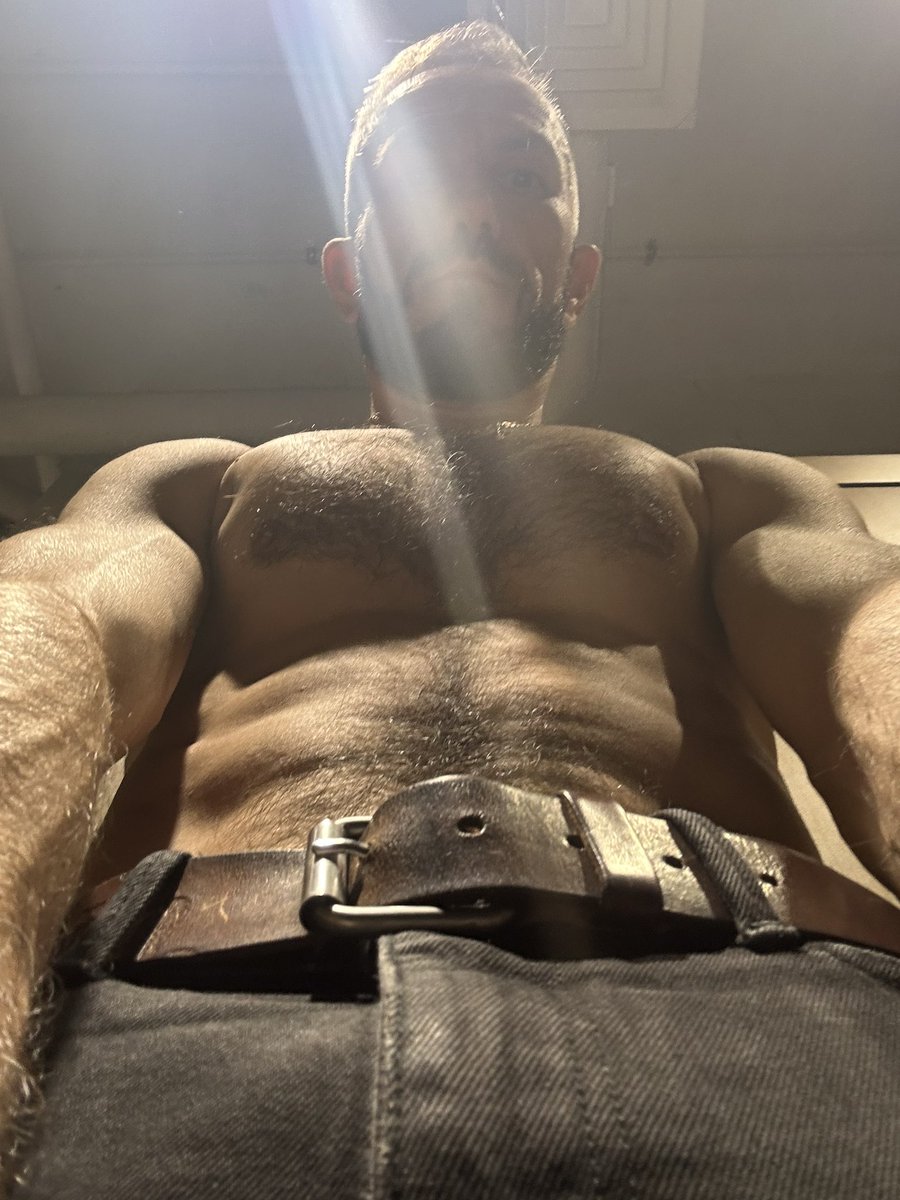 vitaminVKV's tweet photo. Hard sex? #HARD4thWin #gay #gaypride #gayfollow #fitness #man #gaylove #gaytalks #gayfriends https://t.co/ZDtTWGNEhf