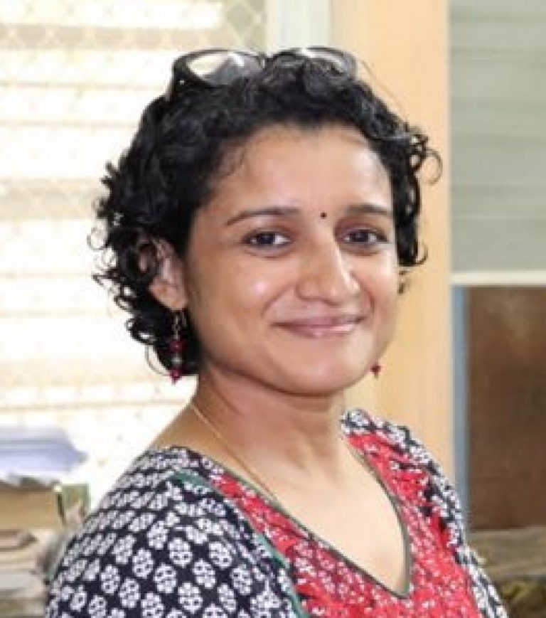 labhopping's tweet photo. Chemical engineering researcher Preeti Aghalayam has been appointed as the director-in-charge of the IIT Zanzibar campus. 
With this, an IIT has finally managed to appoint a non-male as Director (after 70+ yrs)!
We wish @kennybpm all the best!
https://t.co/OgS6QXxgTG https://t.co/O28sXFfV9o