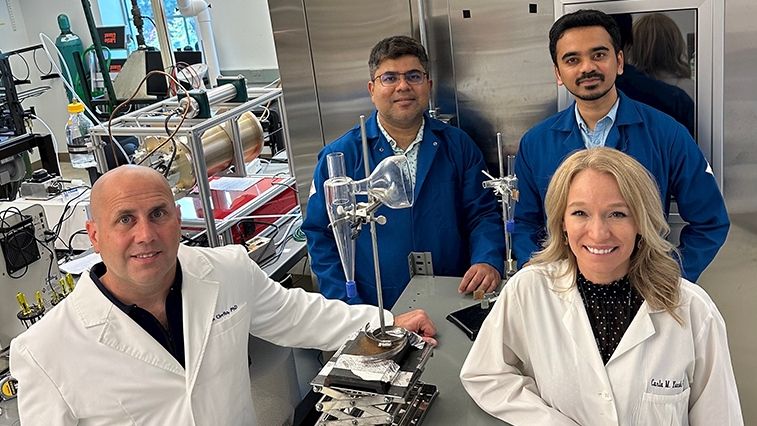 CTVNews's tweet photo. This device can detect the presence of COVID-19 in the air in just five minutes https://t.co/SFDGdMnde6 https://t.co/QvkP2Hvfqu