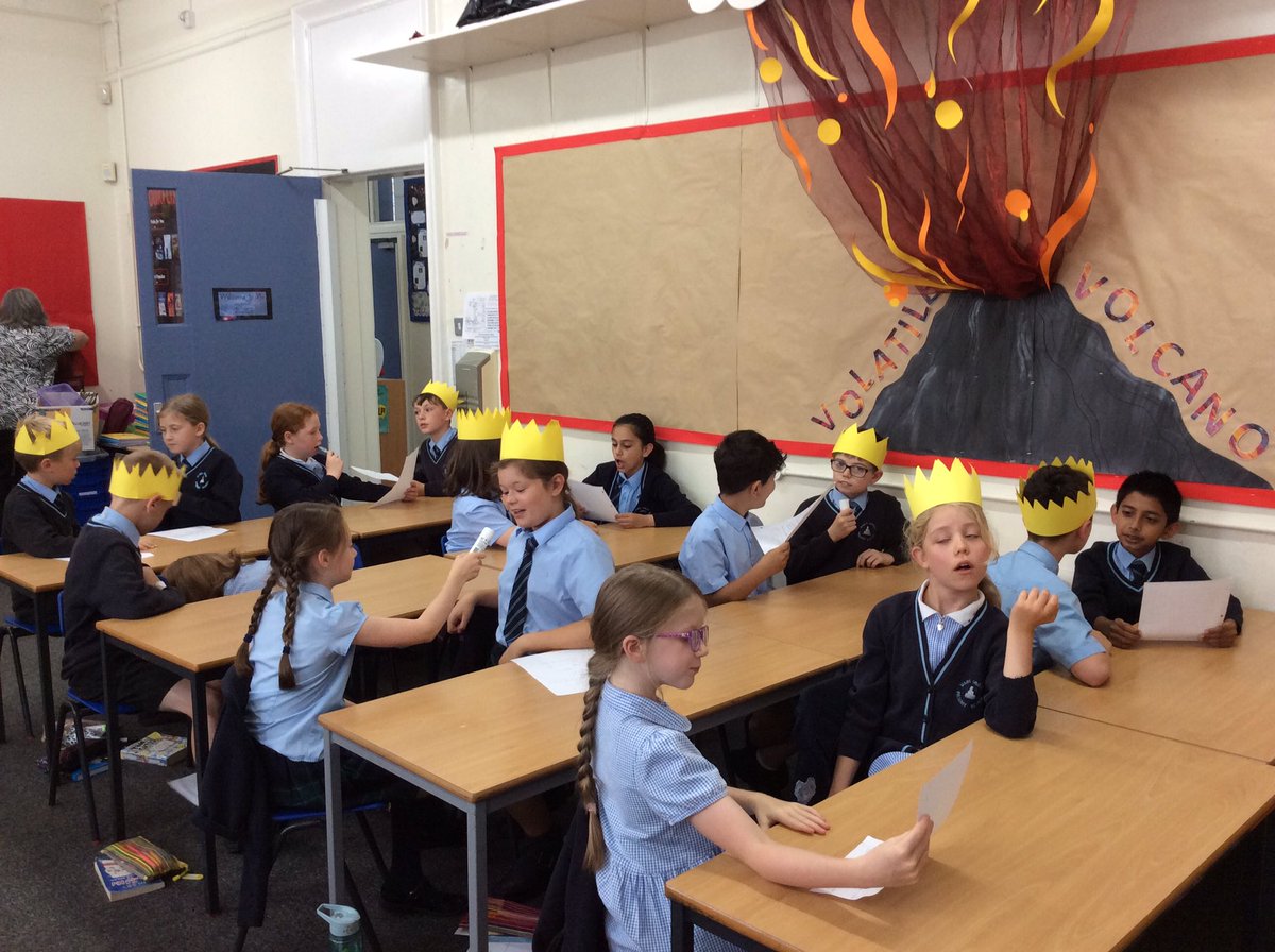 Y3Mabs's tweet photo. For our history lesson we created some questions for King Athelstan and then role played the interview, we really enjoyed ourselves and our acting was fantastic! https://t.co/wNu8NBqvOu