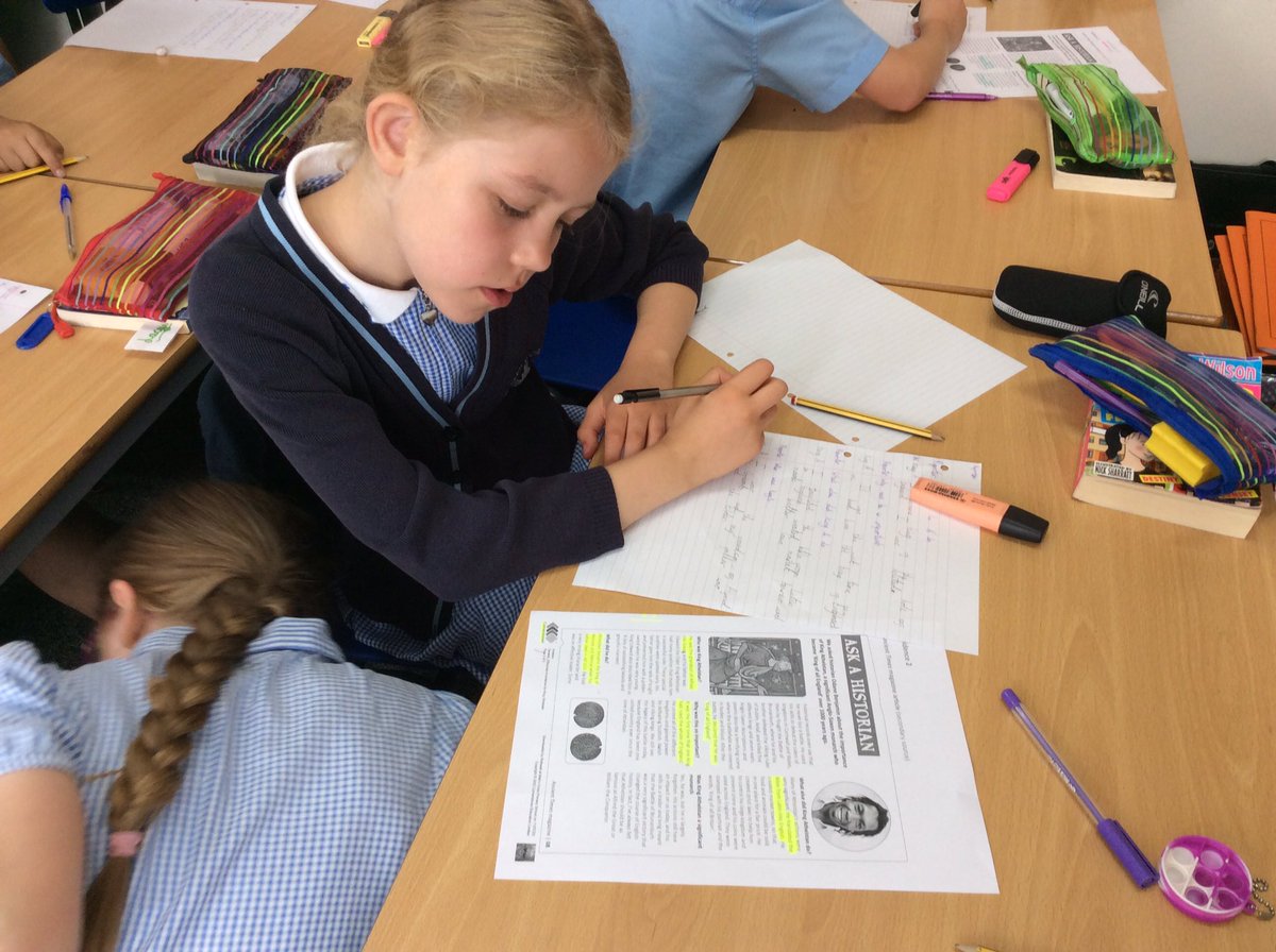 Y3Mabs's tweet photo. For our history lesson we created some questions for King Athelstan and then role played the interview, we really enjoyed ourselves and our acting was fantastic! https://t.co/wNu8NBqvOu