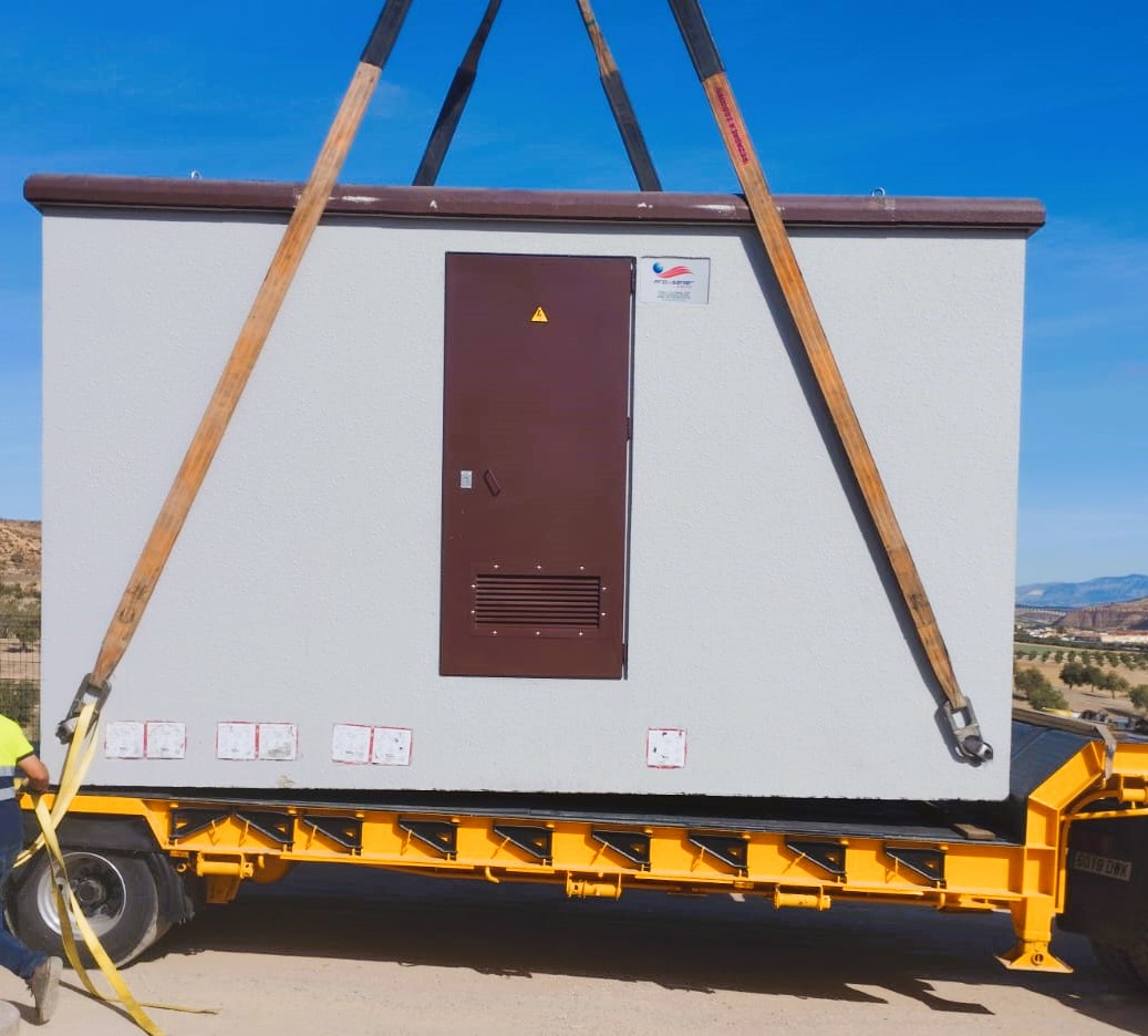 proinsener's tweet photo. 📷 Images of the Alhedin Project (Granada) 
 
This project comprises two units of prefabricated concrete and will serve as a 24 kV switching center. 💪
 
Thank you very much for your confidence! 🙏

#Alhendín #Granada #HormigónPrefabricado #CentroDeSeccionamiento #Infraestructura https://t.co/Dve7bMoNN3