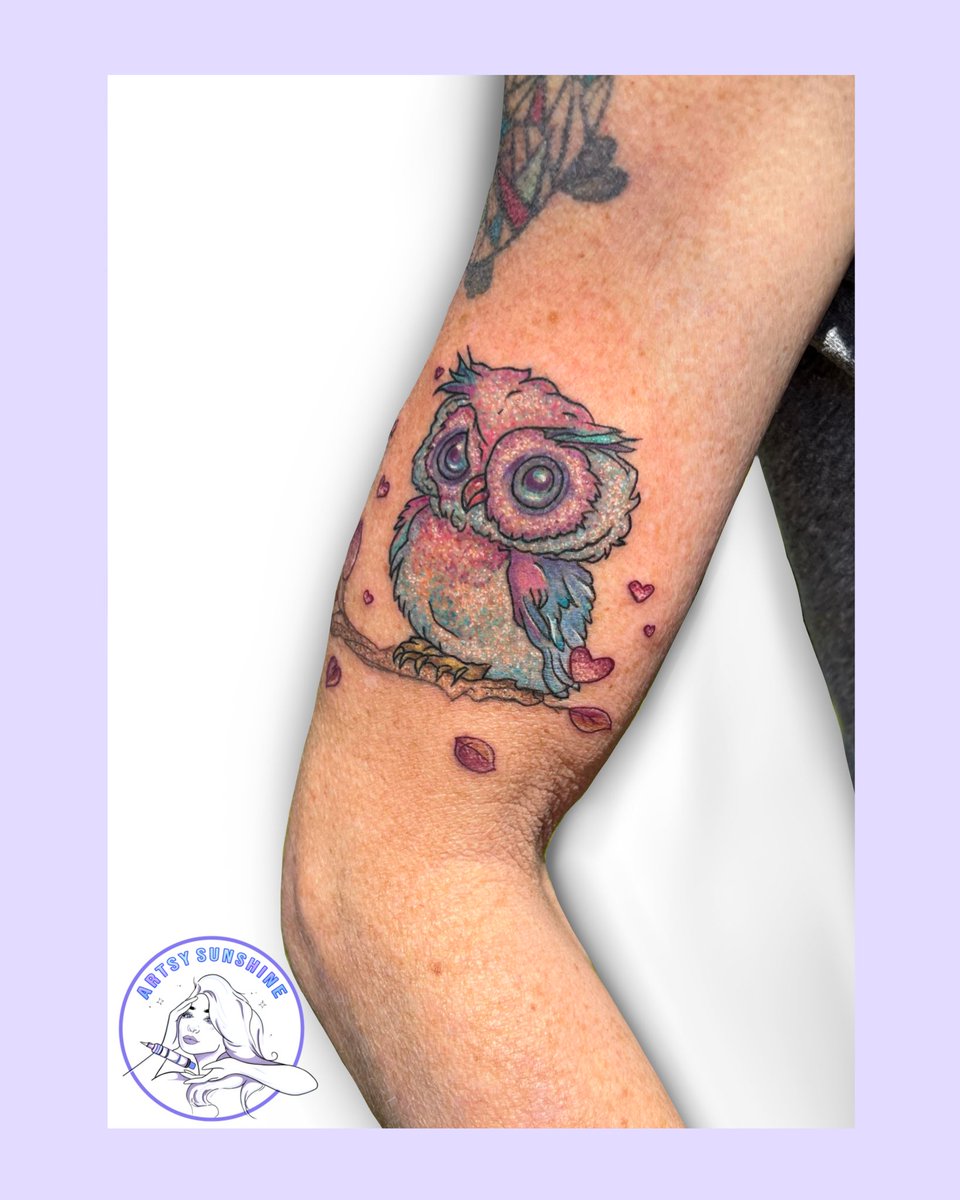 jacquesunshine's tweet photo. ✨ new tattoo work - first glitter one https://t.co/gEDgcns2ap