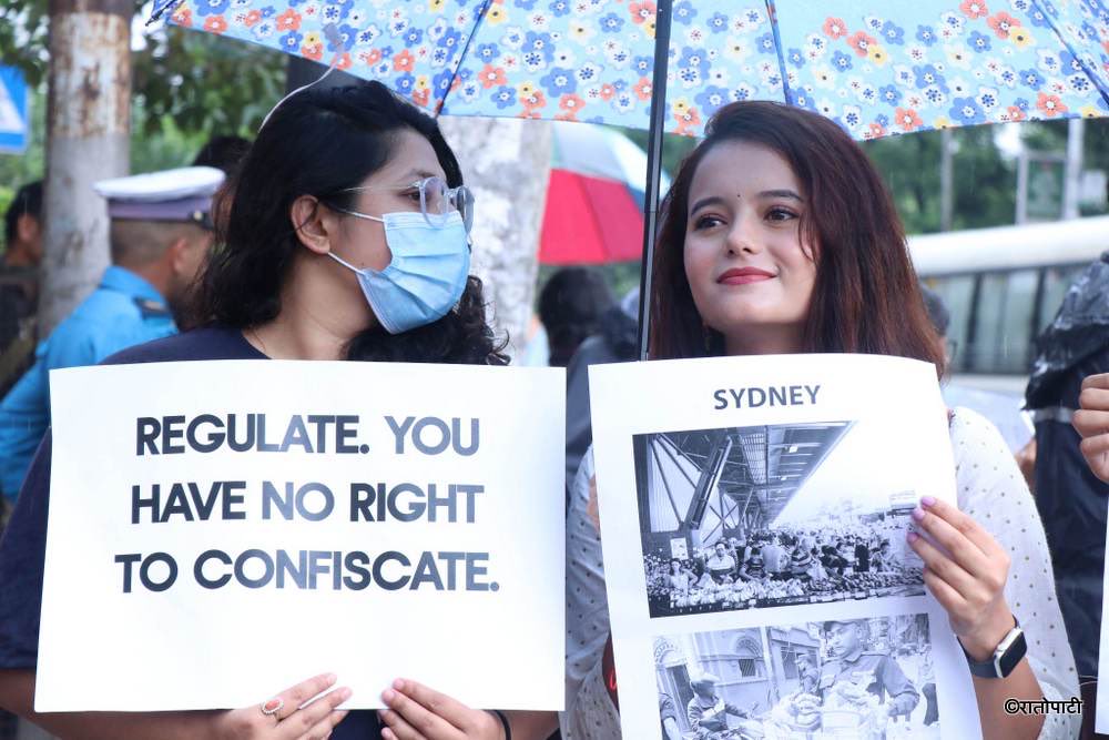 Xpressit3's tweet image. As if city mayor is sitting dull.. doing nothing! 
#backoff chameli, let the mayor do his work.