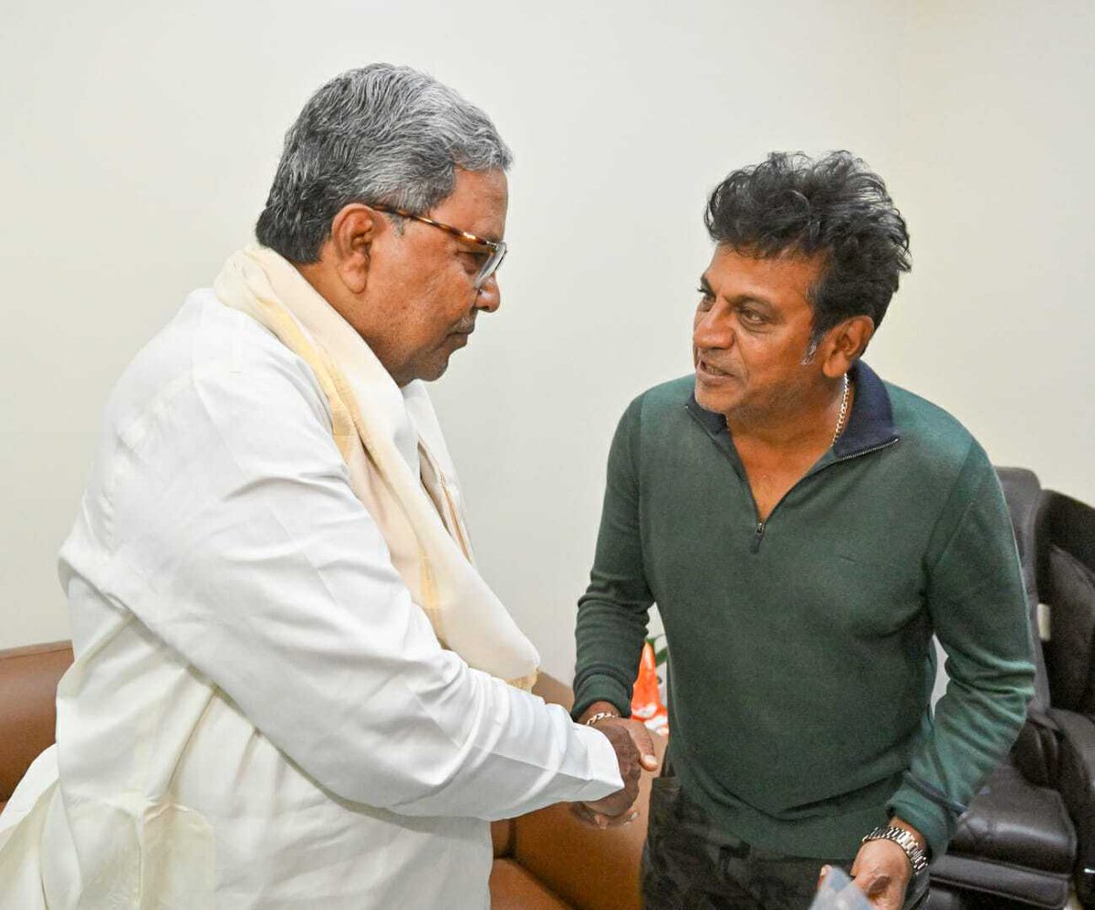 ಕನ್ನಡ ಚಿತ್ರರಂಗದ ಖ್ಯಾತ ಹಾಗೂ ಪ್ರತಿಭಾವಂತ ನಟ ಶಿವರಾಜ್ ಕುಮಾರ್ ಅವರಿಗೆ ಹುಟ್ಟುಹಬ್ಬದ ಹಾರ್ದಿಕ ಶುಭಾಶಯಗಳು.

ನಟನಾ ಕೌಶಲದಿಂದ ಮಾತ್ರವಲ್ಲ ತಮ್ಮ ವಿನಯಶೀಲ ನಡೆ-ನುಡಿಗಳಿಂದಲೂ ಕೋಟ್ಯಂತರ ಜನರ ಪ್ರೀತಿ-ಅಭಿಮಾನಗಳಿಗೆ ಪಾತ್ರರಾಗಿರುವ ಶಿವರಾಜ್ ಕುಮಾರ್ ಅವರಿಗೆ ಆಯುಷ್ಯ ಮತ್ತು ಆರೋಗ್ಯದ ಭಾಗ್ಯ ಕೂಡಿ ಬರಲಿ ಎಂದು ಹಾರೈಸುತ್ತೇನೆ.