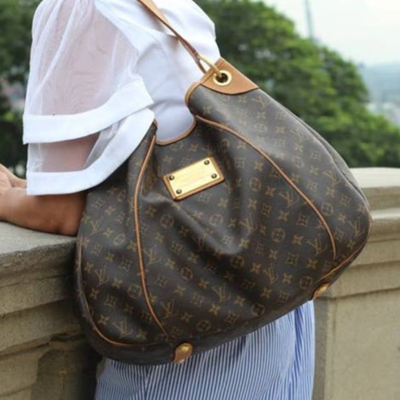 So good I had to share! Check out all the items I'm loving on <a href="/Poshmarkapp/">Poshmark</a> #poshmark #fashion #style #shopmycloset #victoriassecret #louisvuitton: posh.mk/DdyhSHRJmBb