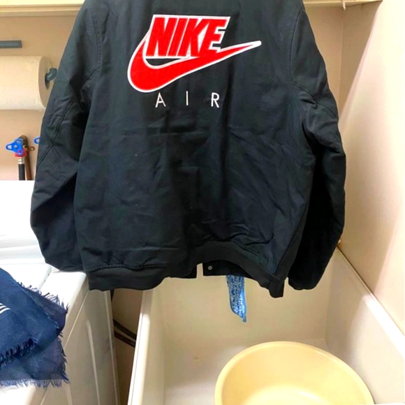 Man_from_Mars's tweet photo. So good I had to share! Check out all the items I'm loving on @Poshmarkapp from @mcrorie_brandon #poshmark #fashion #style #shopmycloset #jordan: https://t.co/ijasRbSEfn https://t.co/gJX8iJNpSh