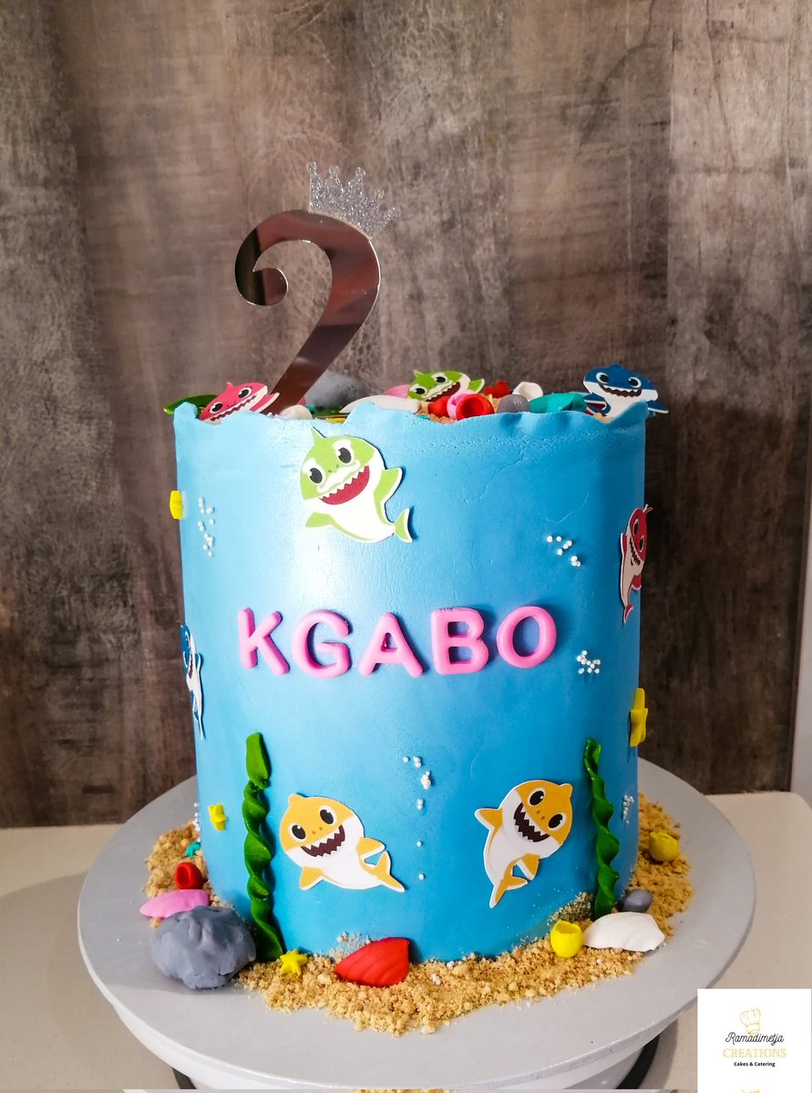 RamadimetjaCre's tweet photo. Kiddies birthday cakes🥰✨💞
#pretoriabaker #ptabaker #cakes #dikuku #birthdaycake #kidscakes #mermaidcake #undertheseacake #firstbirthday #babyshark #smallbusiness #DJSBU #femaleentrepreneur #ramadimetjacreations https://t.co/dMTazEIHoy