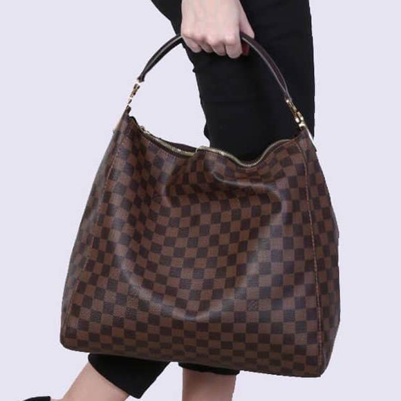 JamieEGab's tweet photo. So good I had to share! Check out all the items I'm loving on @Poshmarkapp #poshmark #fashion #style #shopmycloset #louisvuitton #coach: https://t.co/AWxocfXInU https://t.co/S3SXiwzcMD