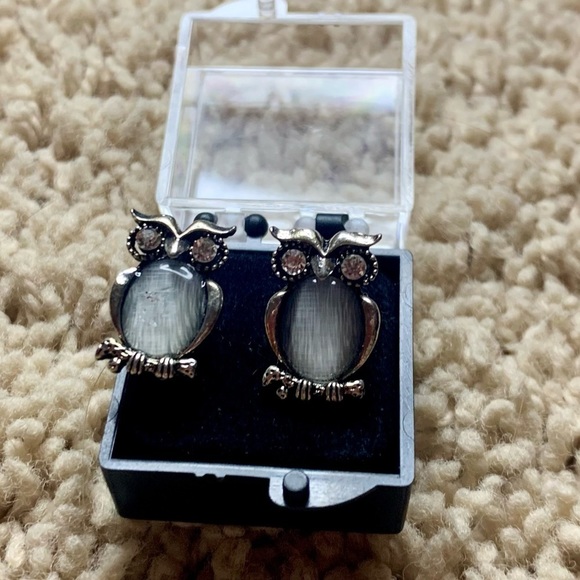 GROD7615's tweet photo. So good I had to share! Check out all the items I'm loving on @Poshmarkapp #poshmark #fashion #style #shopmycloset #sizevarious: https://t.co/4sIuueMASb https://t.co/CKbQBj7GXo