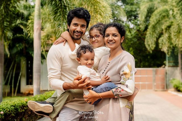 vimalraj9524's tweet photo. #HappyBirthdayGuganSK @Siva_Kartikeyan Annan Instagram Post #Maaveeran https://t.co/bL1j8O6Kdz