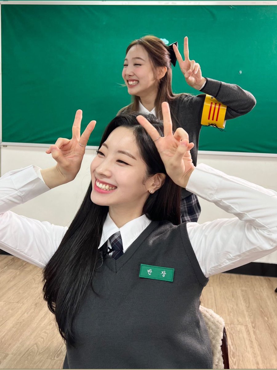 twicethedubu's tweet photo. the set up                          the shot https://t.co/DkITkfrUTo