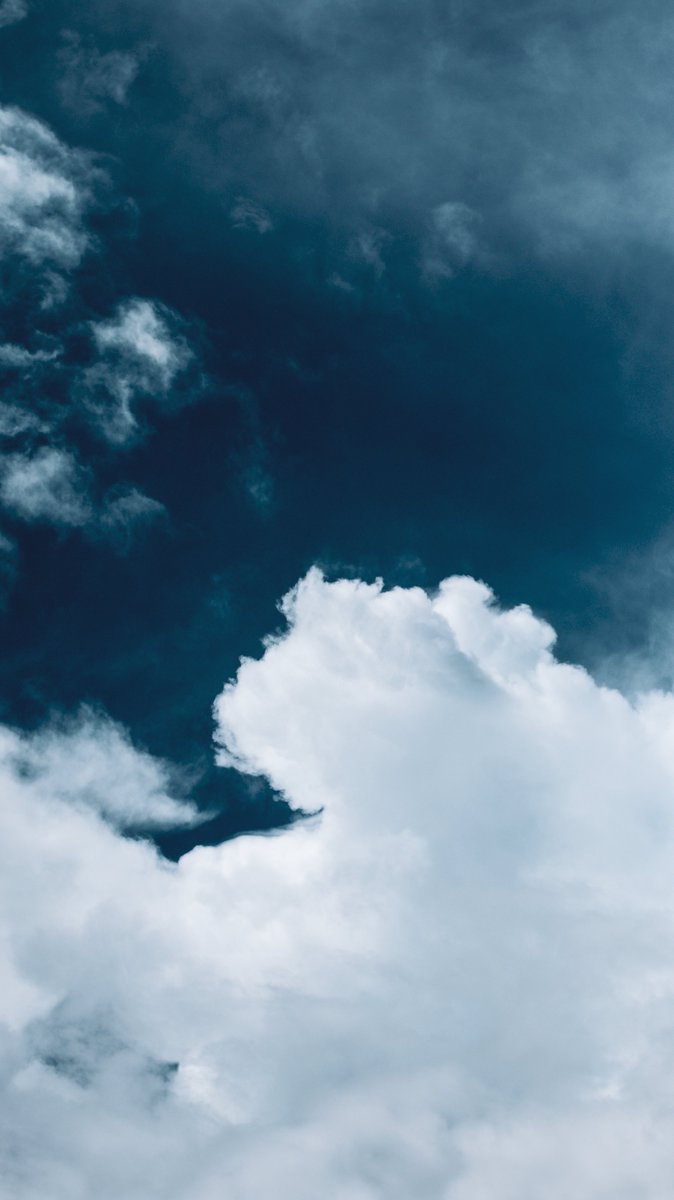 "Cloud 002"

Heavy clouds, not heavy hearts.

3 eds
3 xtz

objkt.com/asset/KT1PaBmG…

gm/gn!