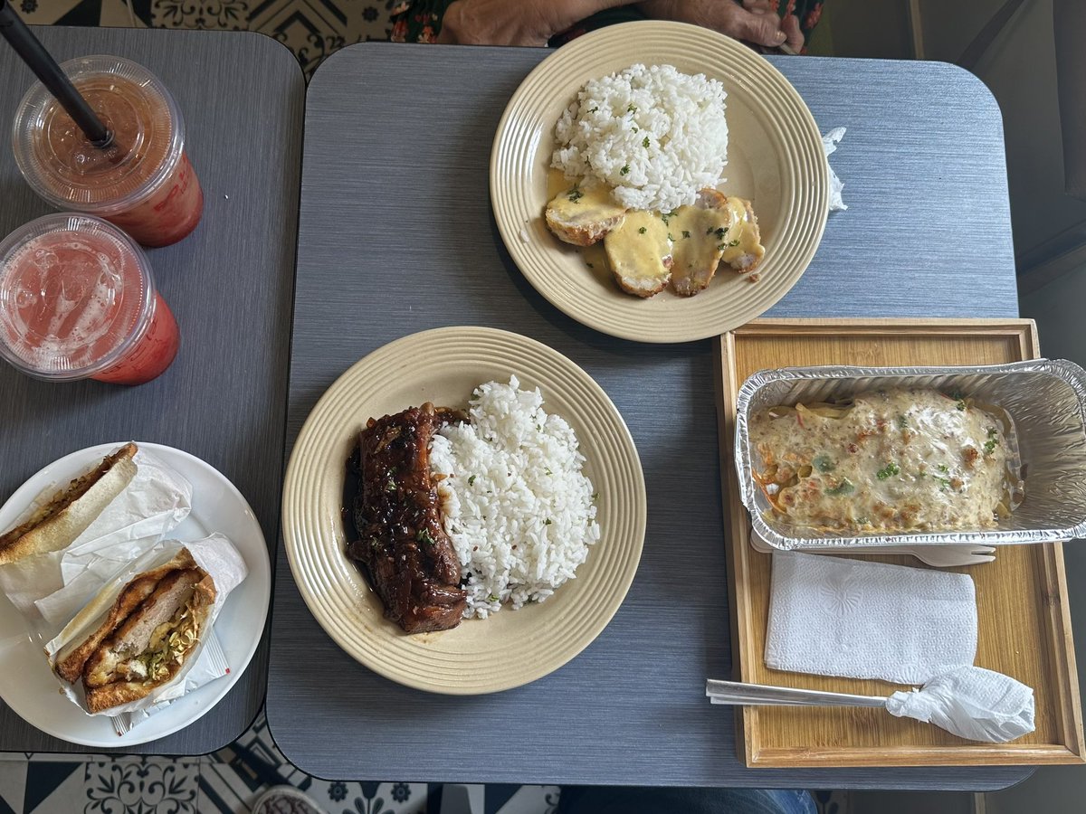 JOHNuinelyME's tweet photo. My Brunch Date for chudays bidjow…
This is the kind of date na never kong panghihinayangan
#SanPabloHits
#WhenInSanPablo https://t.co/YLQZpoVp5j