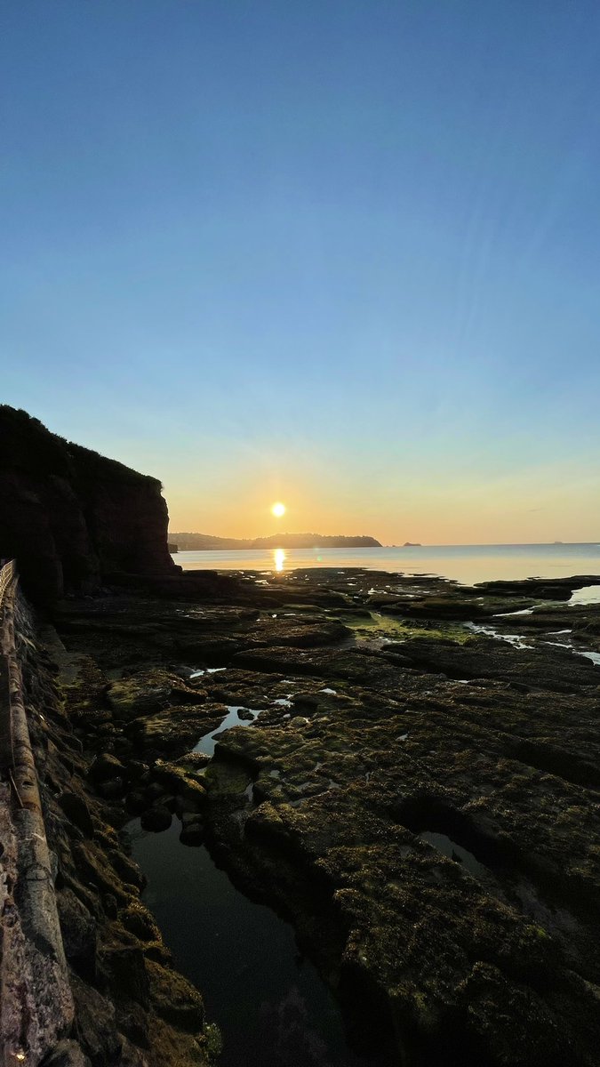 BeardsmoreTim's tweet photo. Don’t underestimate the power of silence…

“Wise men speak because they have something to say; Fools because they have to say something.” -   Plato.

@DPT_NHS @DPT_Jobs @VisitDevon @EnglishRiviera @ODDESSI_UCL https://t.co/FfmcJWm11f