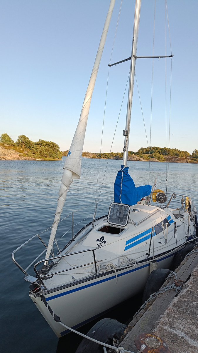 s/y Helvi tweet media