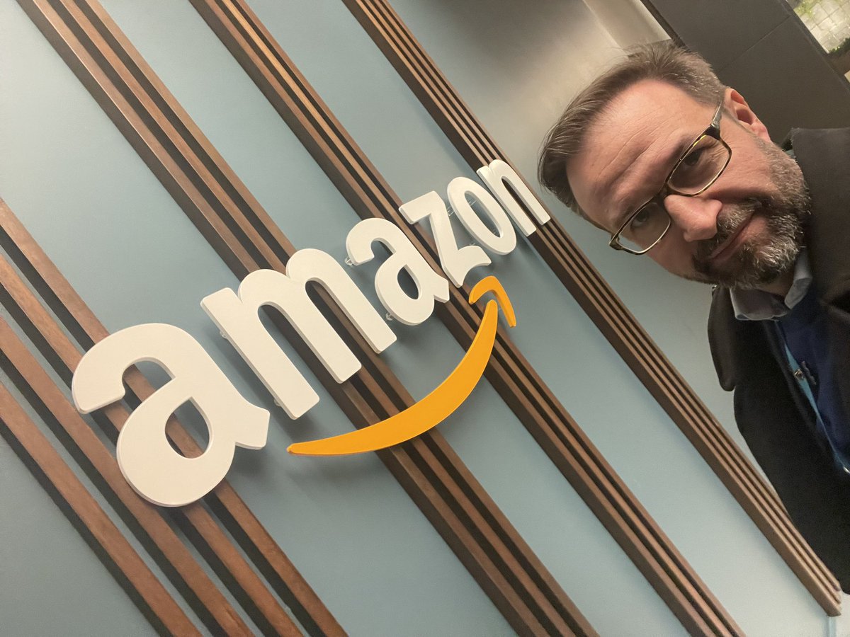 SinanGurman's tweet photo. July 11th (#PrimeDay ) also marked my 1st year anniversary @amazon. I am grateful to be working at a great company, with a truly customer obsessed innovative culture and awesome people. Thanks to all my colleagues and cheers to many more anniversaries to come! #alwaysday1 https://t.co/ZysKzIK2uL