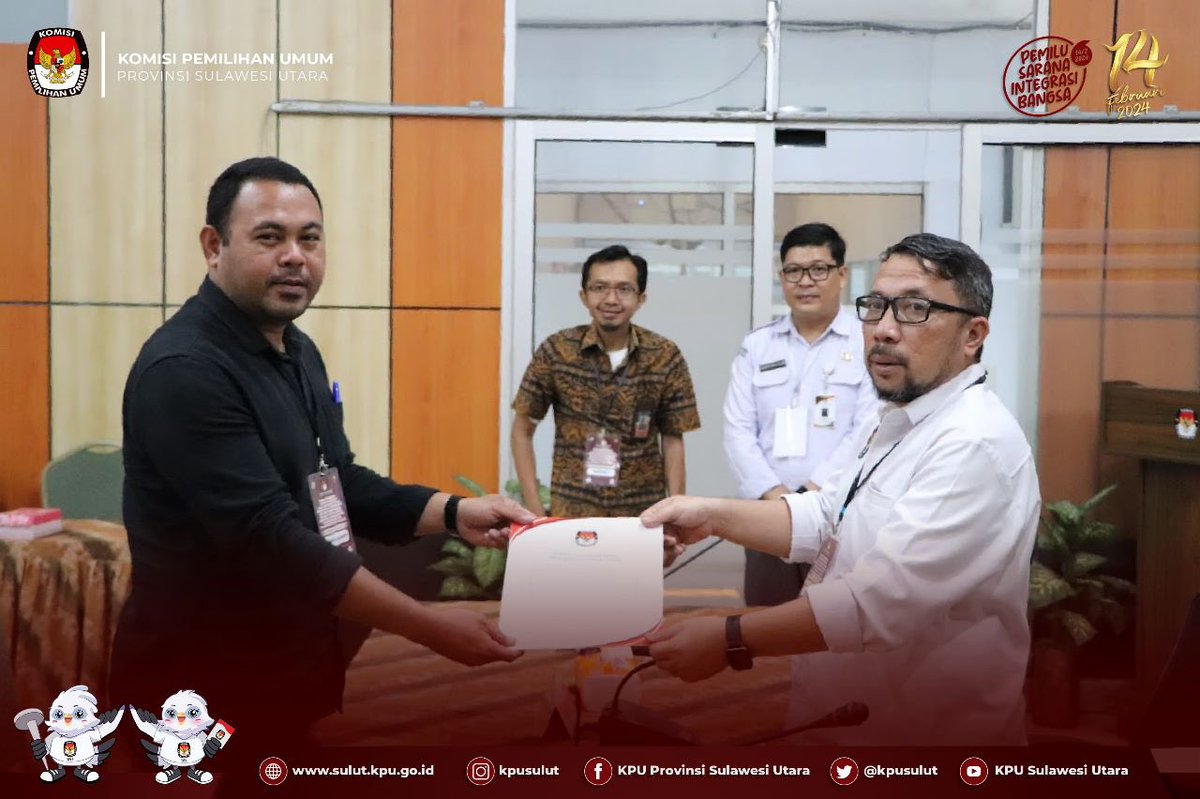 kpusulut's tweet photo. #TemanPemilih, Bakal Calon Anggota Dewan Perwakilan Daerah (DPD) atas nama Adriana Charlotte Dondokambey menyerahkan dokumen Perbaikan Persyaratan Bakal Calon Anggota DPD pada Pemilu Serentak Tahun 2024 ke kantor KPU Sulut, Kamis 6 Juli 2023. https://t.co/5NcRuMJQ5K