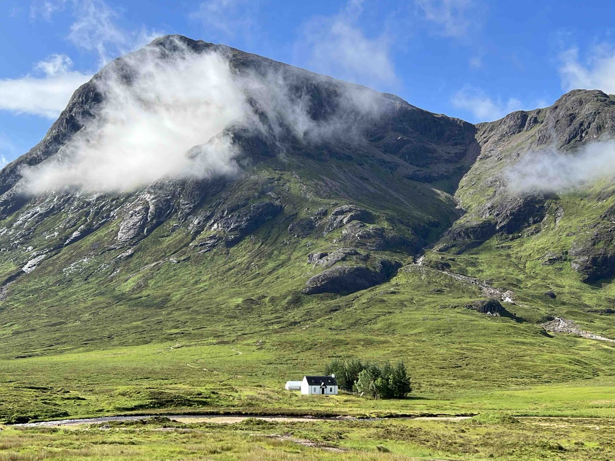 monkeymountains's tweet photo. Who can name this mountain?
#whatmountainwednesday https://t.co/8pWMD2jUqK