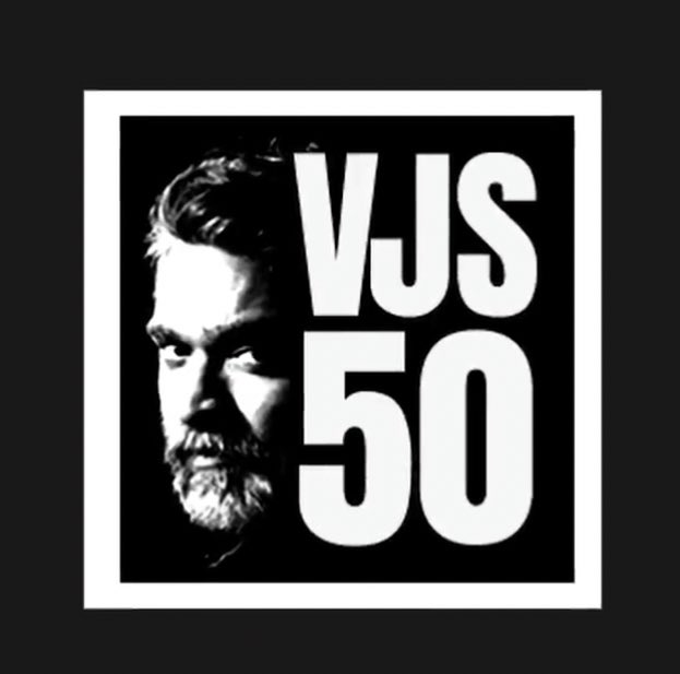 CinemaMeterOff's tweet photo. #VJS50TitleLook today at 6pm♟🦅
He was completely dived into cinema !
He has gone through many struggles to achieve this stage !
We could say only STAR🌟 who has reached 50films in short span💫
He should WIN more💥
#VJS50 #VijaySethupathi50 #MakkalSelvan50 @VijaySethuOffl https://t.co/4LBAIc4pRD