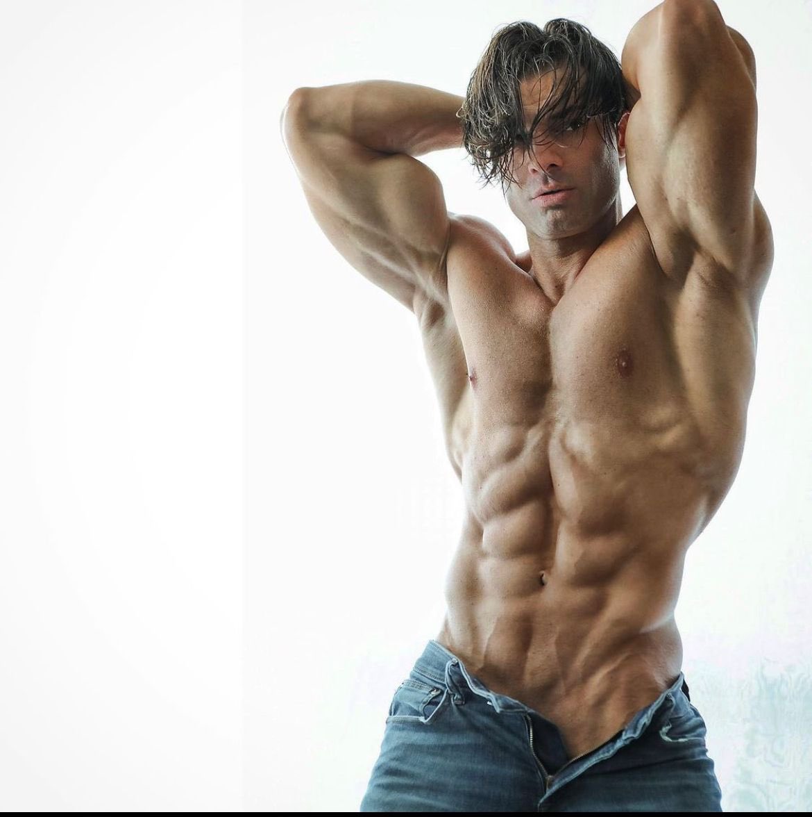 StrippersBCN's tweet photo. No hay un stripper más fuerte que Ivan ⚡️ https://t.co/foBbq6Udpi contrátalo ¿show privado? 📲‼️⁉️
.
#strippers #strippersBarcelona #strip #body #boyfriend https://t.co/MngxmoTjUH