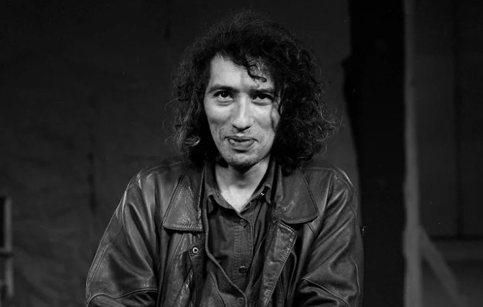 iletisimyayin's tweet photo. “Yazmak iletişim kurmak değil direnmektir.”

16 yıl önce bugün aramızdan ayrılan Ulus Baker'i özlemle anıyoruz... https://t.co/3mDjb7PkRA