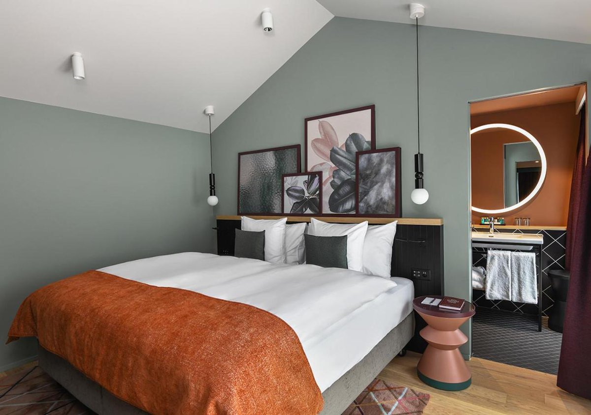 Hotelchamp tweet media