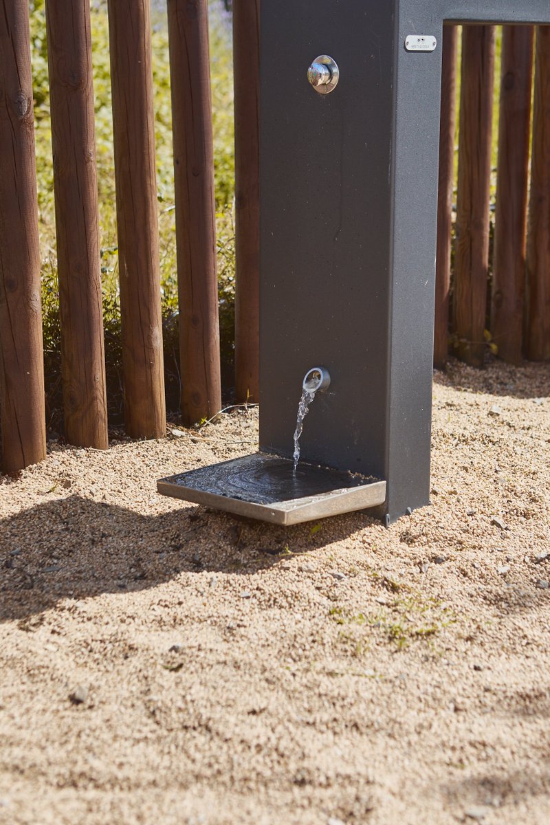 Recorda mantenir als teus acompanyants peluts hidratats❤️🐶

A #LOutletdeBarcelona som petfriendly i comptem amb instal·lacions adaptades per a les teves mascotes. Vine amb ells de compres!