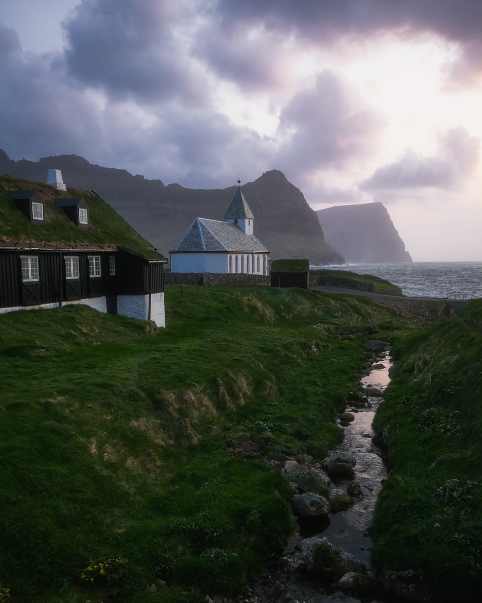 SaviourMifsud's tweet photo. Last light of the day at Viðareiði.

#FaroeIslands https://t.co/0aVwVP48Nh