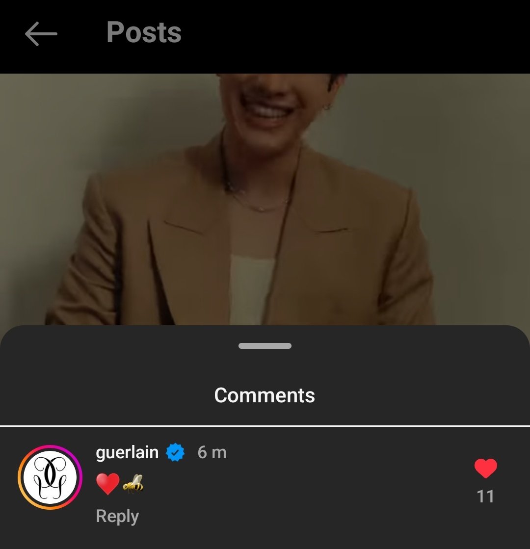 GUERLAIN COMMENTED ON MILE'S POST 🚨

Yes! Guerlain commented on Mile's Guerlain reels! 💚🔥

Head to the post and engage with Guerlain's comment! Link will be provided below 👇

MILE FRIEND OF GUERLAIN
@MilePhakphum #MilePhakphum <a href="/Guerlain/">Guerlain</a> #GuerlainTHxMile #Guerlain