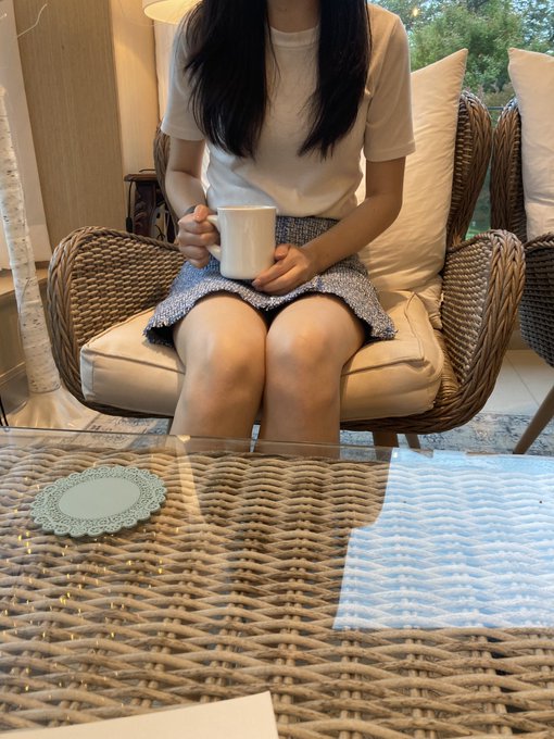 UiBam6180's tweet photo. 지금 바로 오프 하시고 싶은 분들은
쪽지에 간단한 소개 부탁드려요~
성의 없는 문자는 답장 안하는 편이예용!
하트 찍고 편하게 연락주세용!
소개에 나이는 꼭 적어주세용!
나이에 집착하는 편이라~
집에 나이 많은 수캐가 잇거든용~ 오프만은 젊은 강아지랑 하고 싶어용~ https://t.co/ixZJlBXdtT
