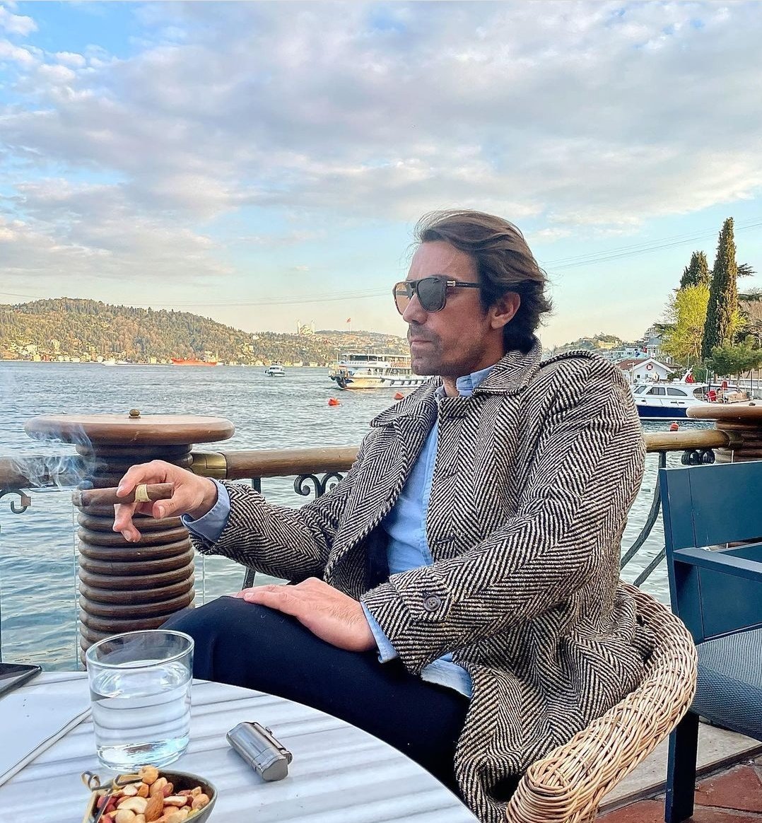 dulcepit's tweet photo. Buenos dias 🤗
#İbrahimÇelikkol https://t.co/EnRrvhb90r