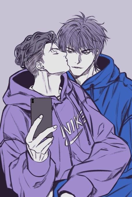 「hood kissing cheek」 illustration images(Latest)