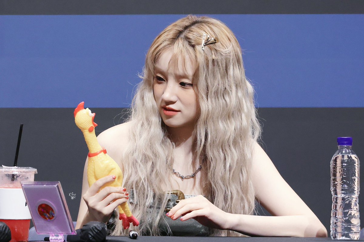 230709 HQ 귀여동이☺️

#우기 #YUQI #宋雨琦 #여자아이들 #아이들 #GIDLE