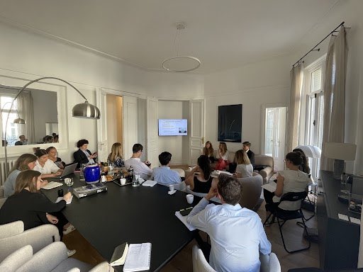 Avec le cabinet d’avocats Vingt Rue, nous revenions sur les enjeux du devoir de vigilance. 

➡️ Un défi pour les entreprises mais qui peut aussi se transformer en opportunité, lorsque le droit et la communication se conjuguent pour gagner la bataille du récit.

#devoirdevigilance